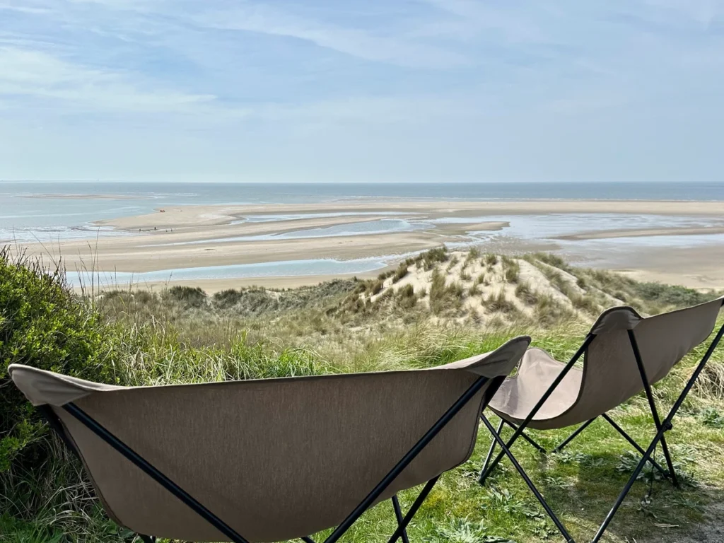 Vue naturelle du littoral de Zélande aux Pays-Bas
