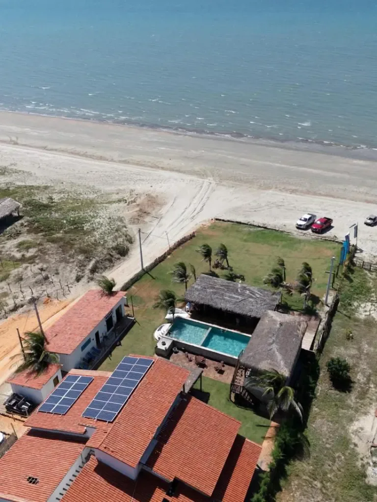 Vue drone du spot de kitesurf de Tremembé et de la Famille Pousada au Brésil